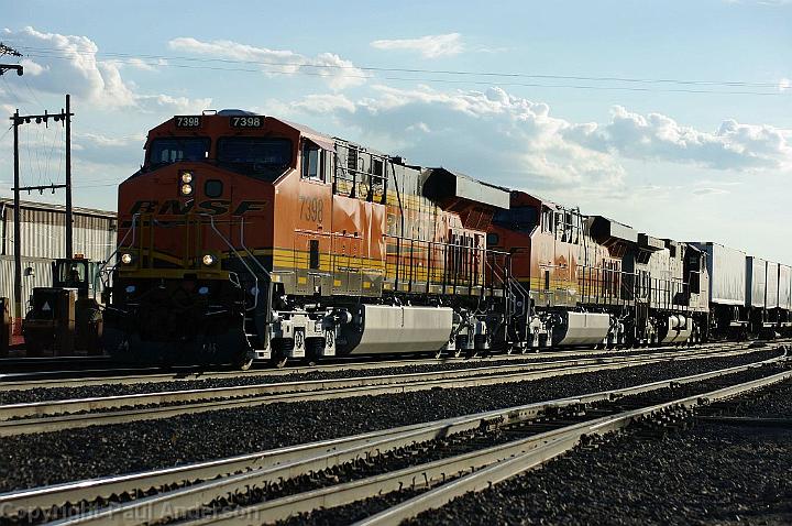 BNSF 7398 at Dilworth, MN.jpg